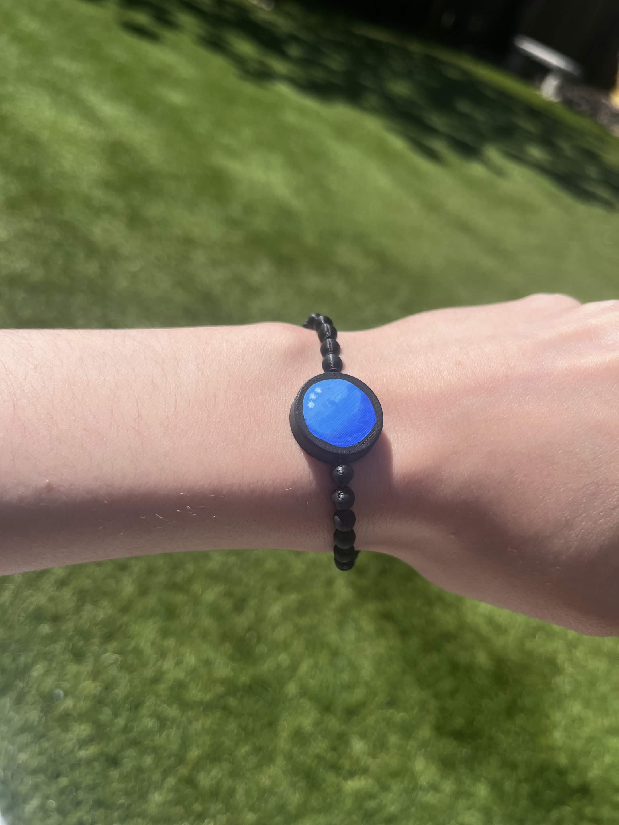3D printed MindLoom wearable in use